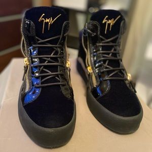 Giuseppe Zanotti Men’s Velvet Patent Leather Mid-Top Sneakers